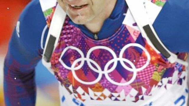 Oler Einar Bjoerndalen, en pleno esfuerzo en el biatlón