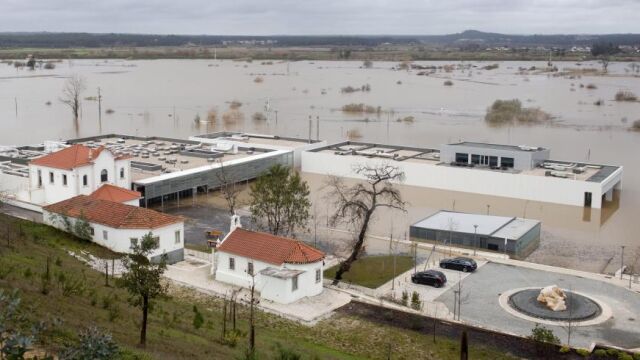 El temporal que afecta al norte peninsular ha provocado numerosos problemas en Galicia, Asturias y Cantabria