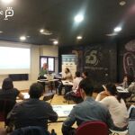 Asistentes a uno de los talleres de AJE para emprendedores