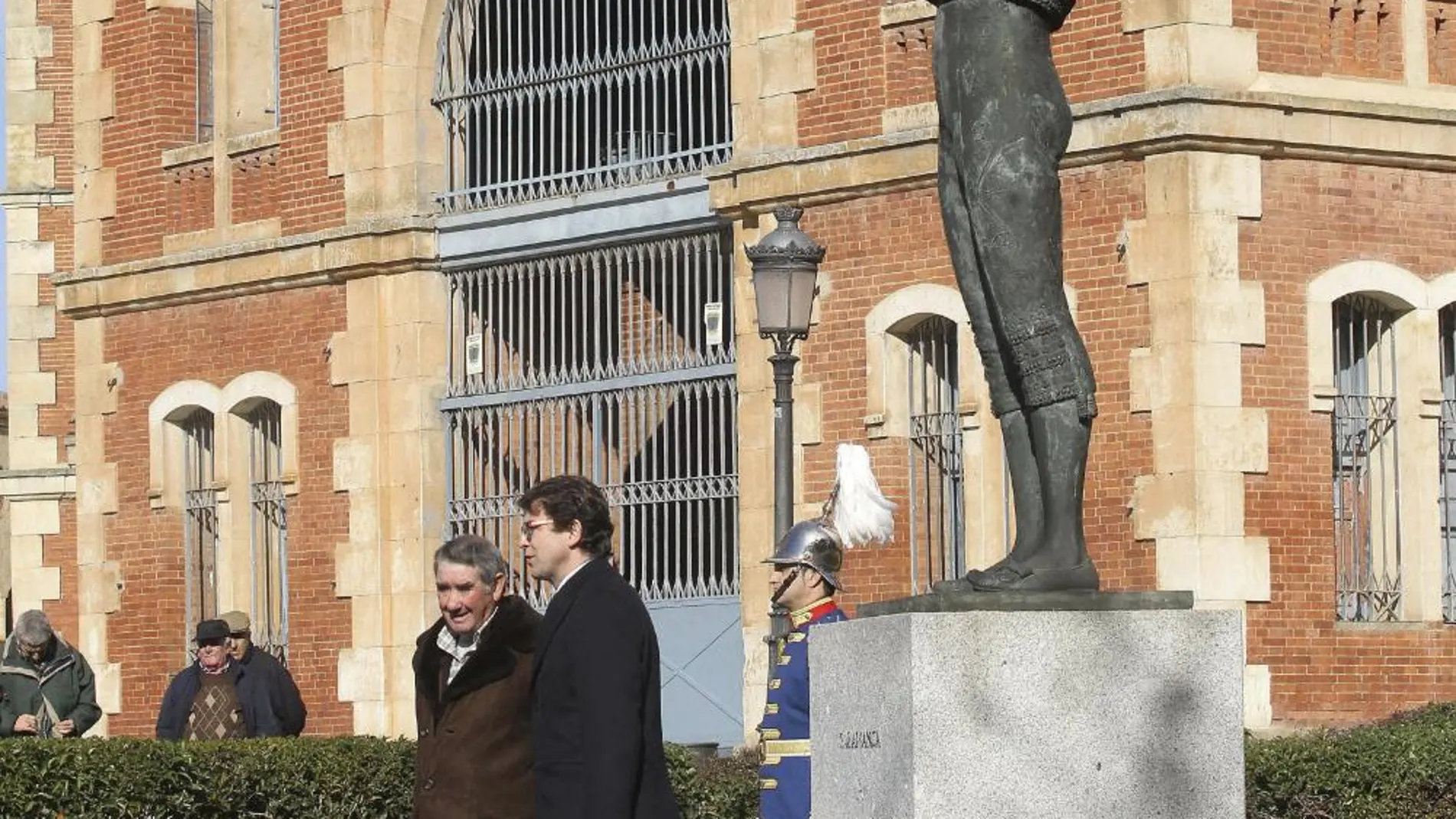 El alcalde de Salamanca, Alfonso Fernández Mañueco, esta mañana en el homenaje a Julio Robles