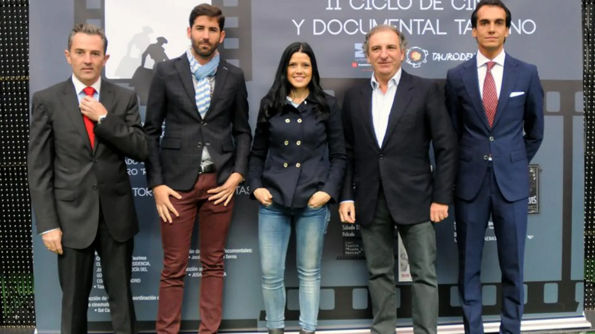De izqda. a dcha., Luis Miguel Encabo, Serafín Marín, Patricia Navarro, Antonio Bañuelos y Leandro