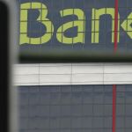 El juez da tres días a Bankia para que entregue los contratos de las tarjetas opacas