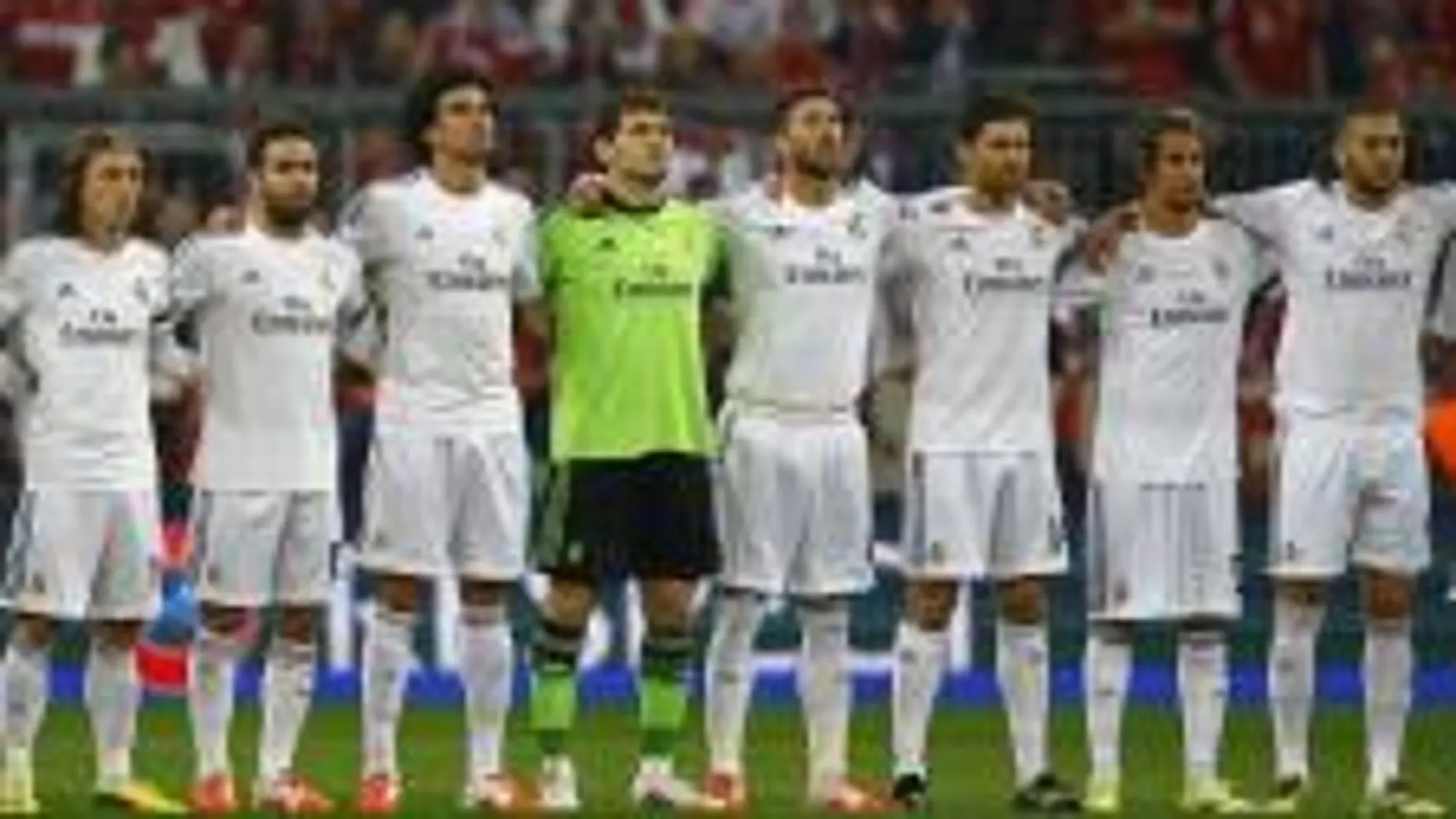 Minuto de silencio por Vilanova y Boskov en el Allianz Arena