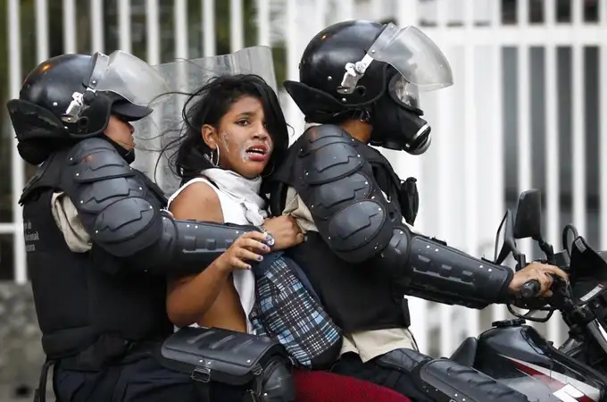 LA RAZÓN exhibe la serie que documenta la tortura y los crímenes bajo el régimen de Maduro