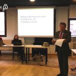 Fausto Saavedra y Flavia Zapata, durante el taller en AJE Madrid