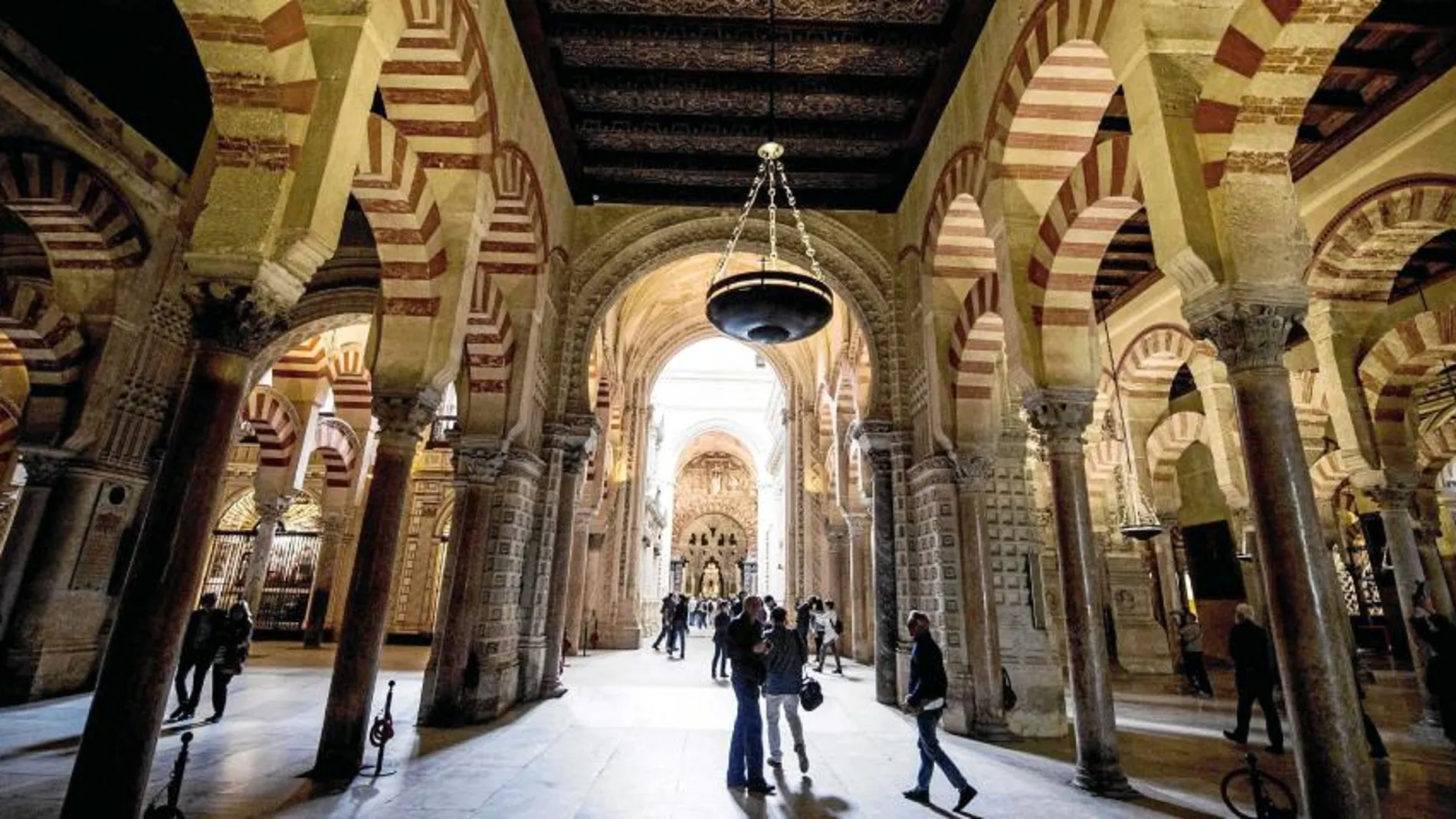 Imagen del interior de la Mezquita-Catedral de Córdoba