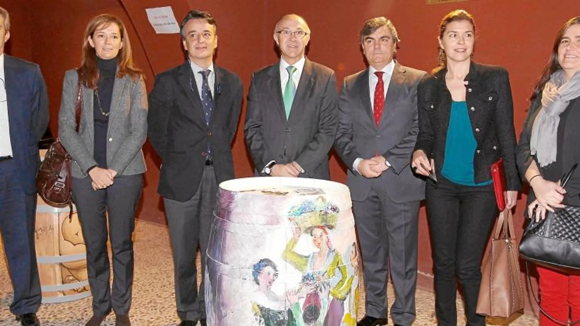 El delegado del Gobierno en Castilla y León, Ramiro Ruiz Medrano, den Toro, con Rafael Eloy, Gema Hernández, Jorge Morro, Jesús Sedano, Clara San Damián y Laura Ortega