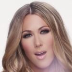 Colbie Caillat en un momento del videoclip
