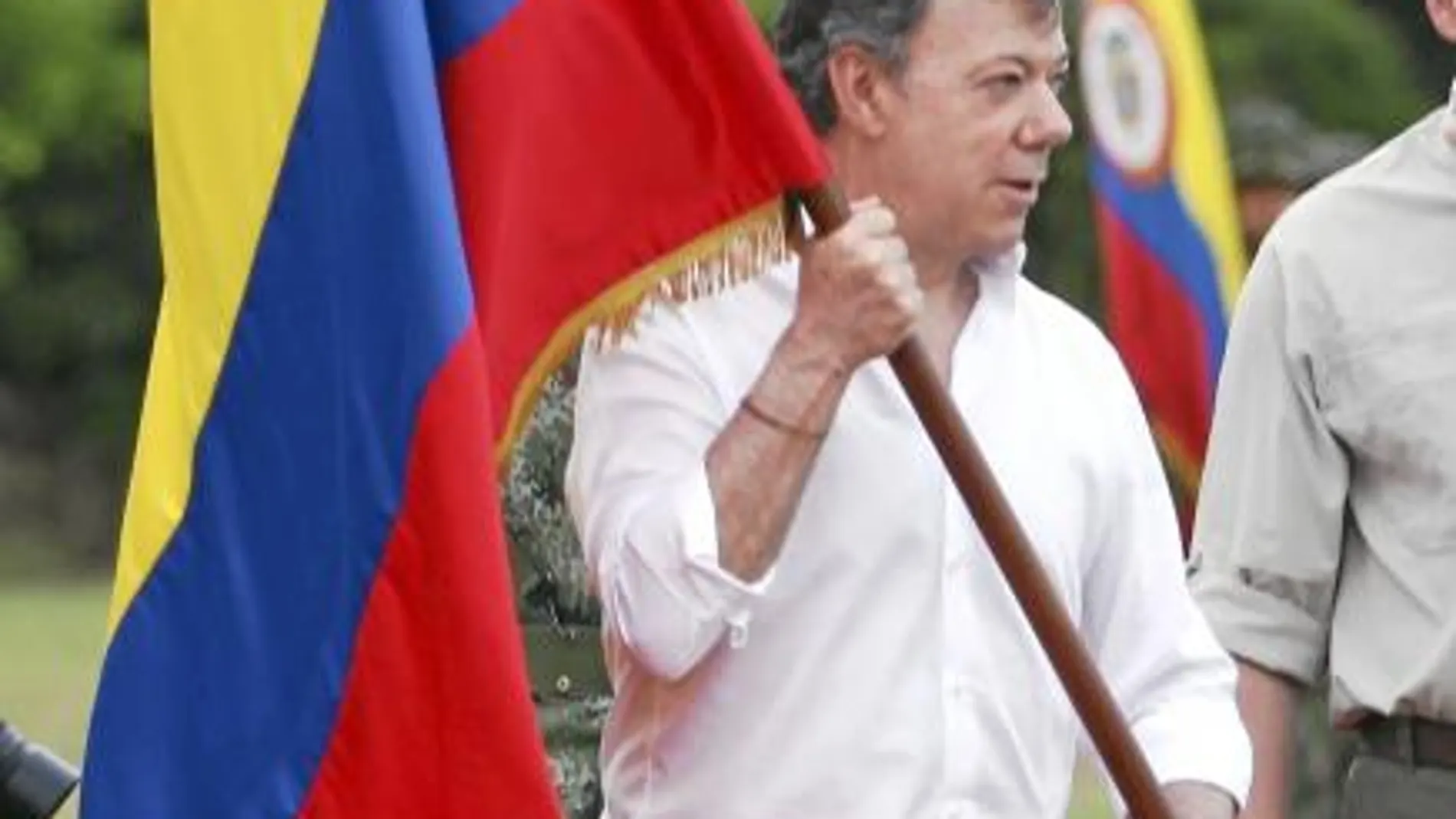 Santos mejoró su popularidad en la última encuesta del año debido a su gestión del conflicto con las FARC