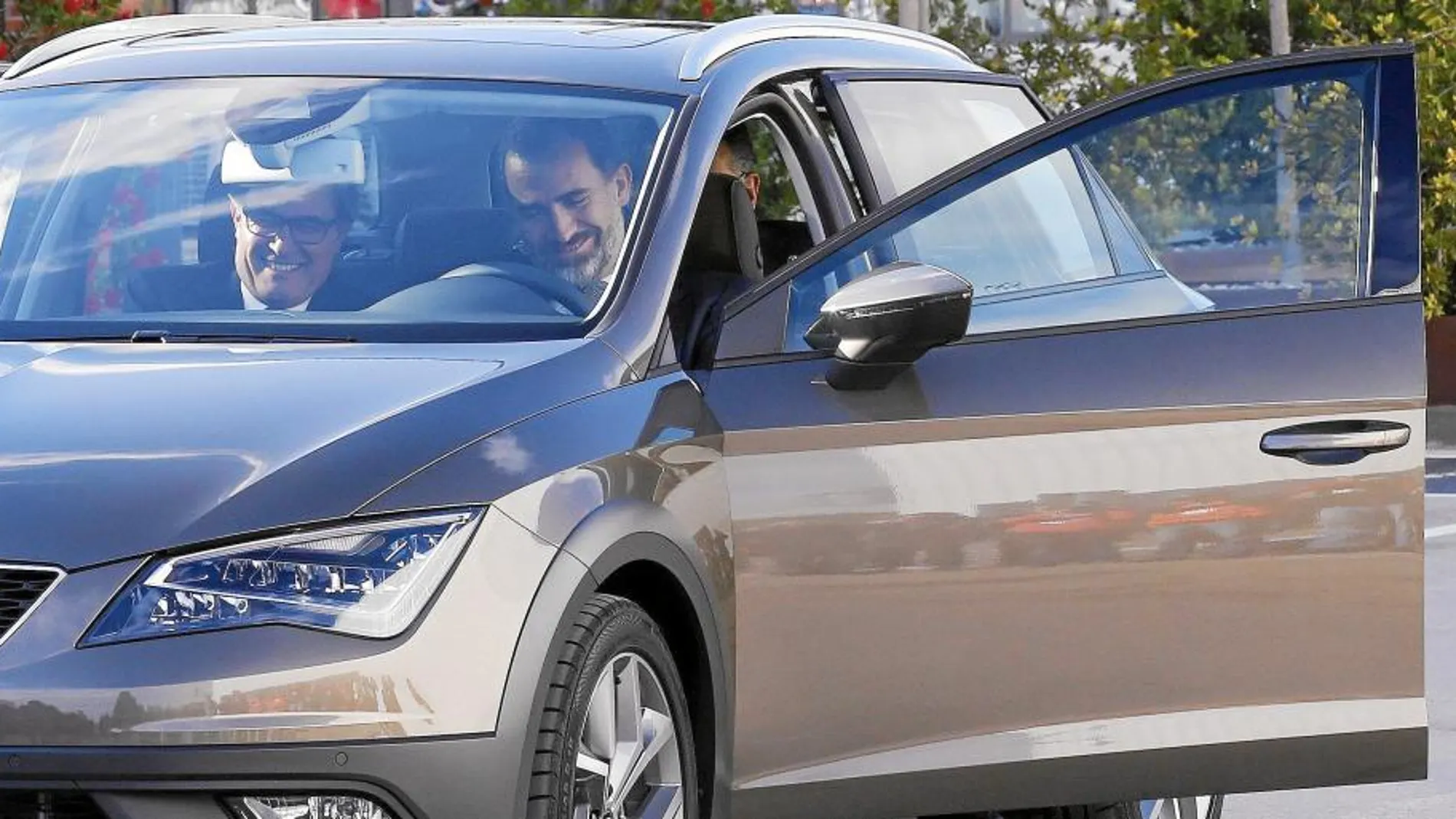 Felipe VI visitó la factoría de Seat en Martorell a primeros de mes junto a Artur Mas (05-12-2014)