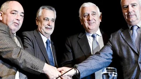 La imagen de la concertación: sindicatos y patronal con el ex presidente Griñán