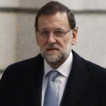 Rajoy dice, antes del debate, que ha "pasado lo peor"y que "ahora España avanza"