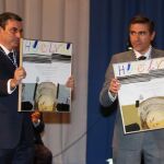 La empresa de Huelva recibe la medalla de la ciudad