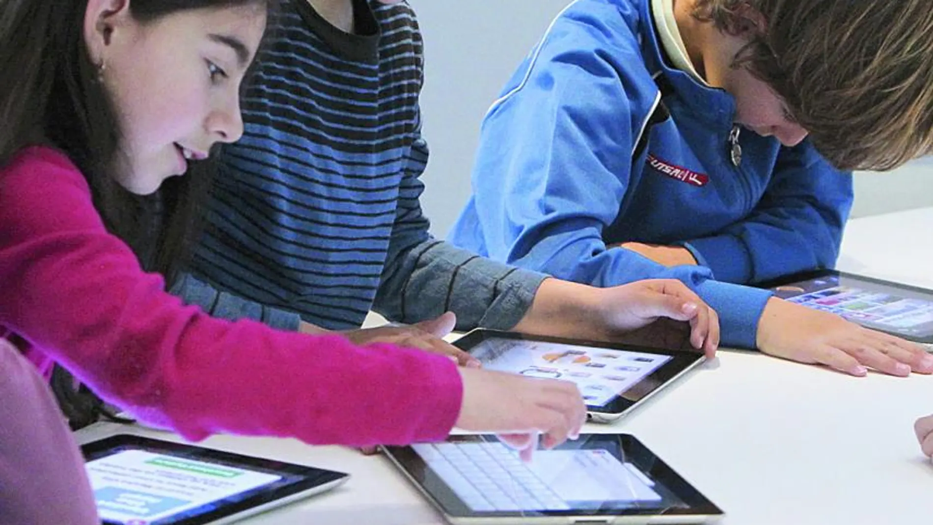 Durante la mitad de la jornada lectiva los alumnos utilizan iPad