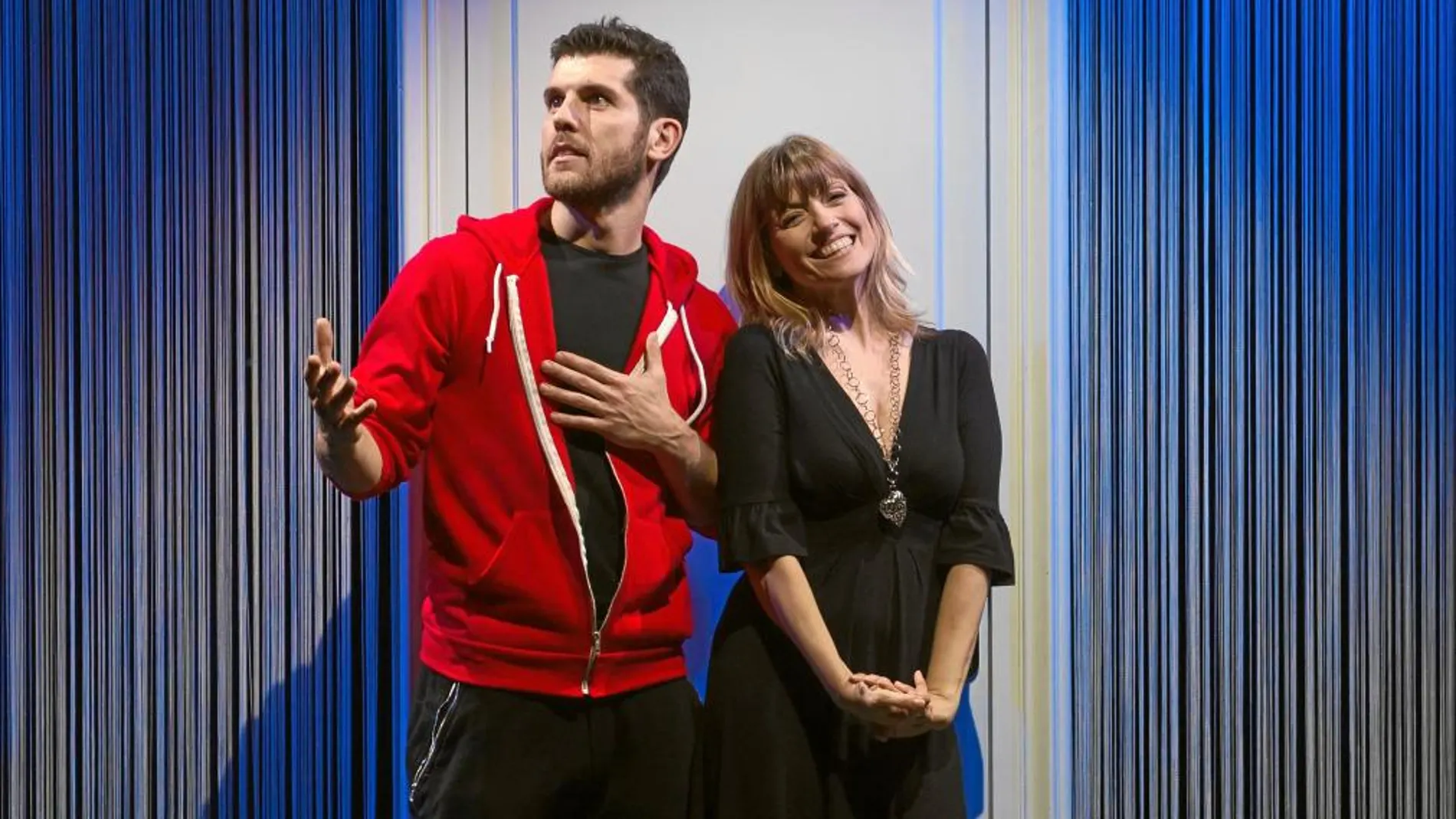 Mone Teruel y Toni Viñals protagonizan esta historia de amor agridulce en el Teatre Lliure