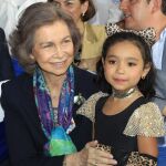 La reina, junto a la joven Marison Marroquín durante la visita que ha realizado hoy al Modelo de Atención Integral a la Víctima.