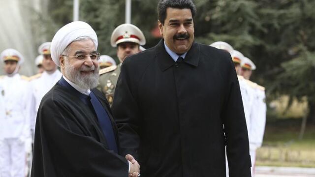 Nicolas Maduro, junto al presidente de Iran, Hassan Rouhani.