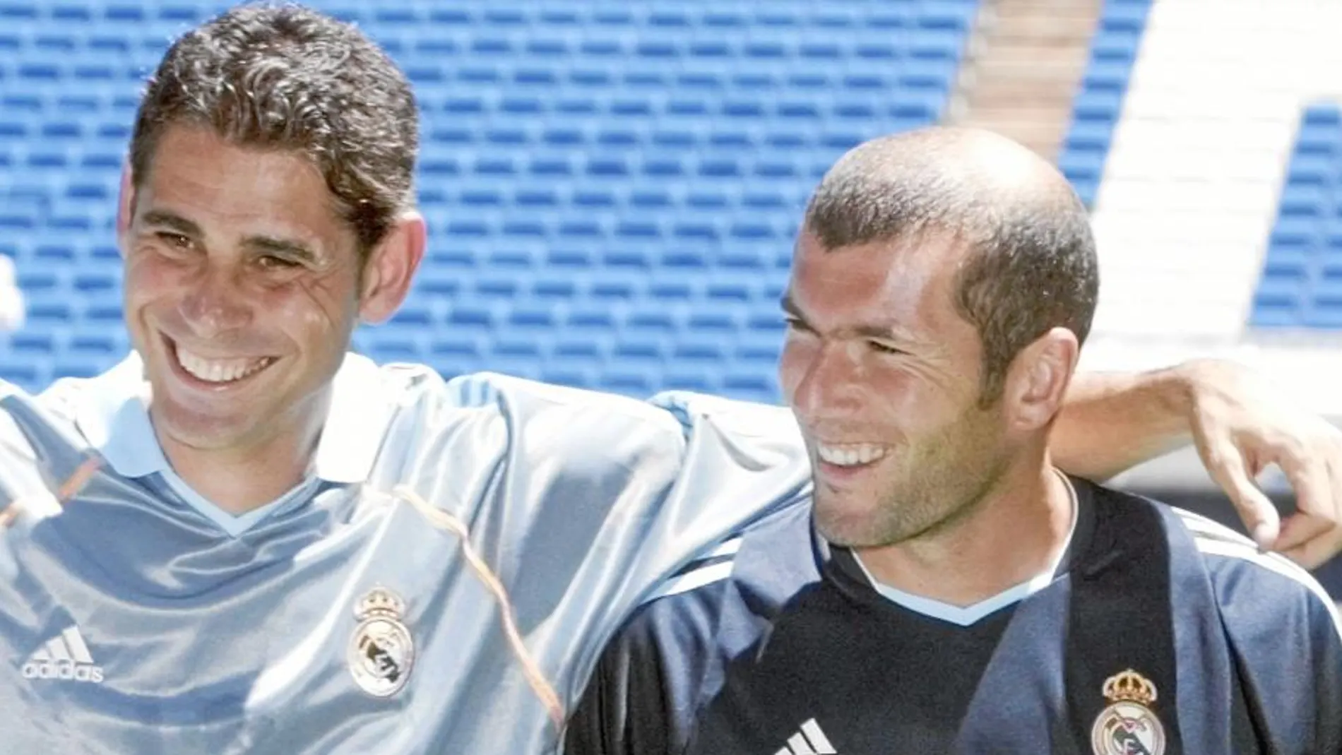 Hierro sustituye a Zidane como segundo entrenador del conjunto blanco.