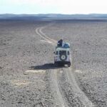 Biólogos españoles escrutan el horizonte en los montes Aydar (Sahara Occidental)