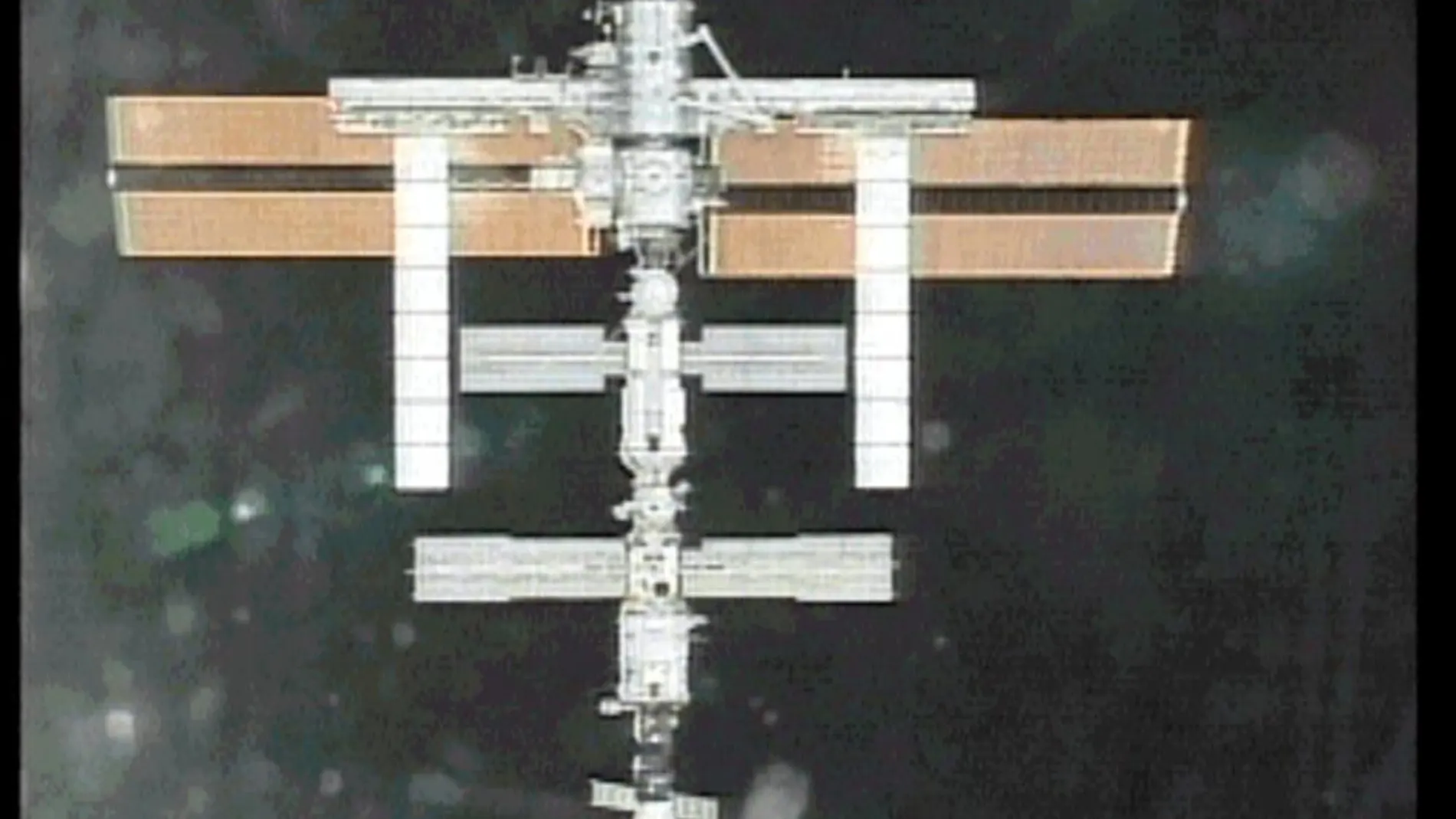 La Estación Espacial se desplaza un kilómetro por riesgo de colisión
