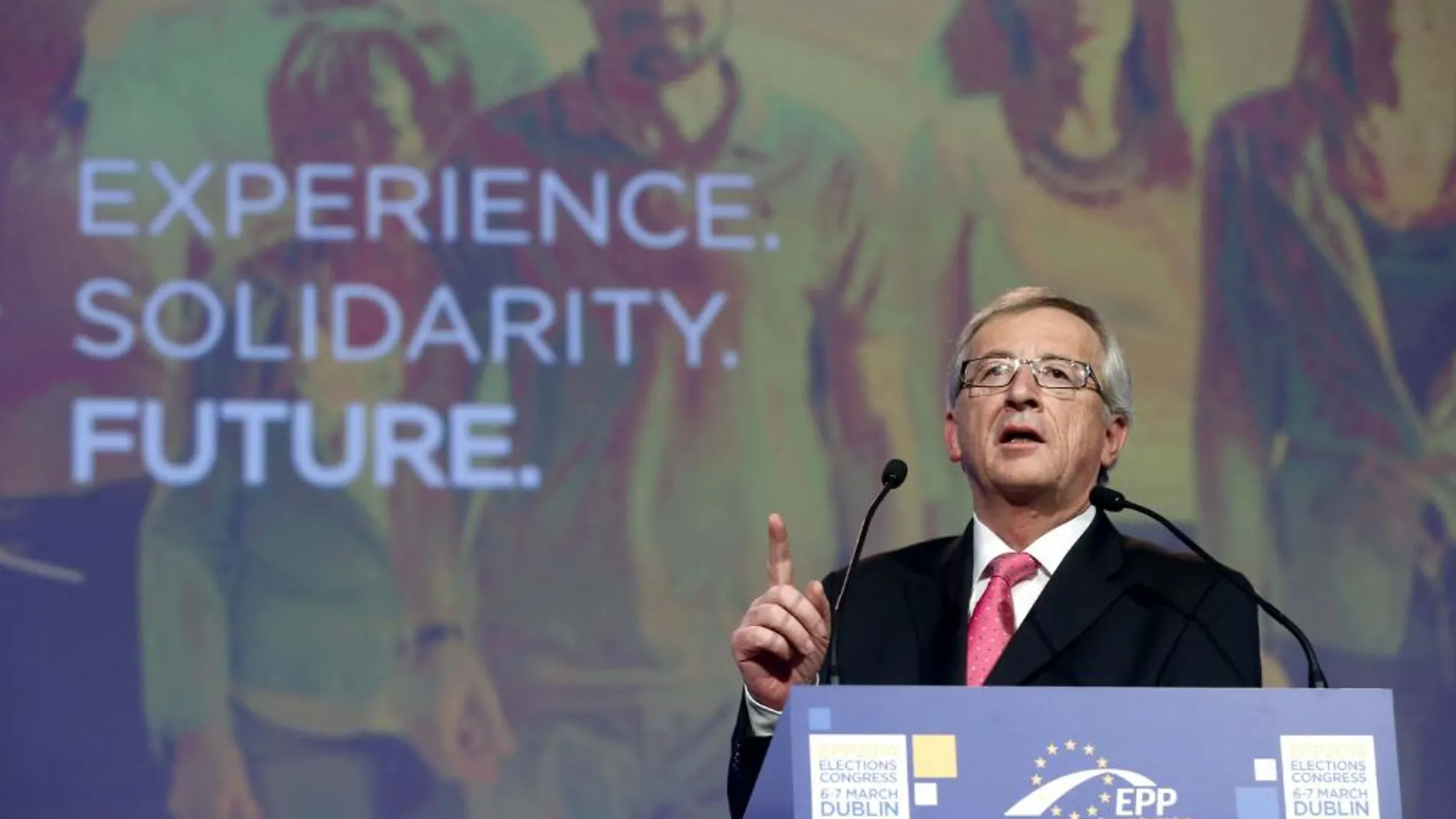 El ex primer ministro de Luxemburgo Jean-Claude Juncker durante su intervención en la reunión del Partido Popular Europeo (PPE) celebrada en Dublín.