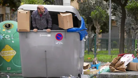 El impacto de la covid-19 todavía no se refleja en las estadísticas oficiales sobre pobreza, cuyas previsiones apuntan a un aumento