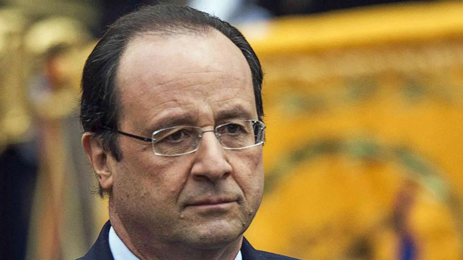 Hollande: «Valérie está mejor, y descansa. Gracias»