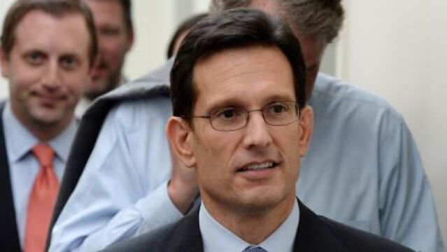 Fotografía de archivo fechada el 16 de octubre de 2013 que muestra al líder de la mayoría republicana en la Cámara de Representantes de EE.UU., Eric Cantor