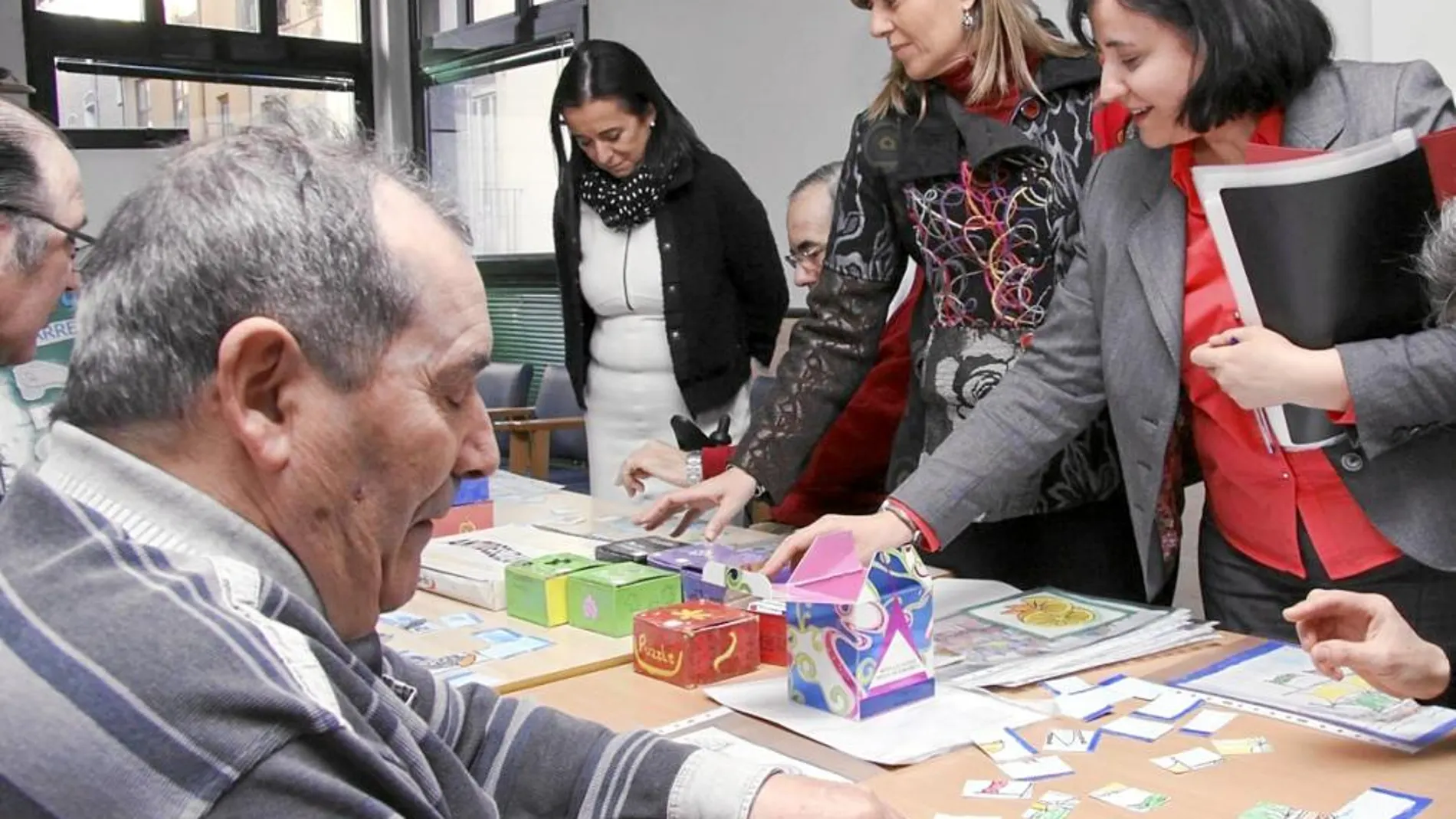 La consellera de Bienestar Social, Asunción Sánchez Zaplana, durante una visita a un centro de discapacitados