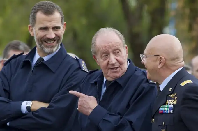 Don Felipe y Don Juan Carlos, juntos en el 75 aniversario del Ejército del aire