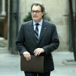 Artur Mas, a su llegada a la reunión semanal del gobierno catalán hoy en Barcelona.