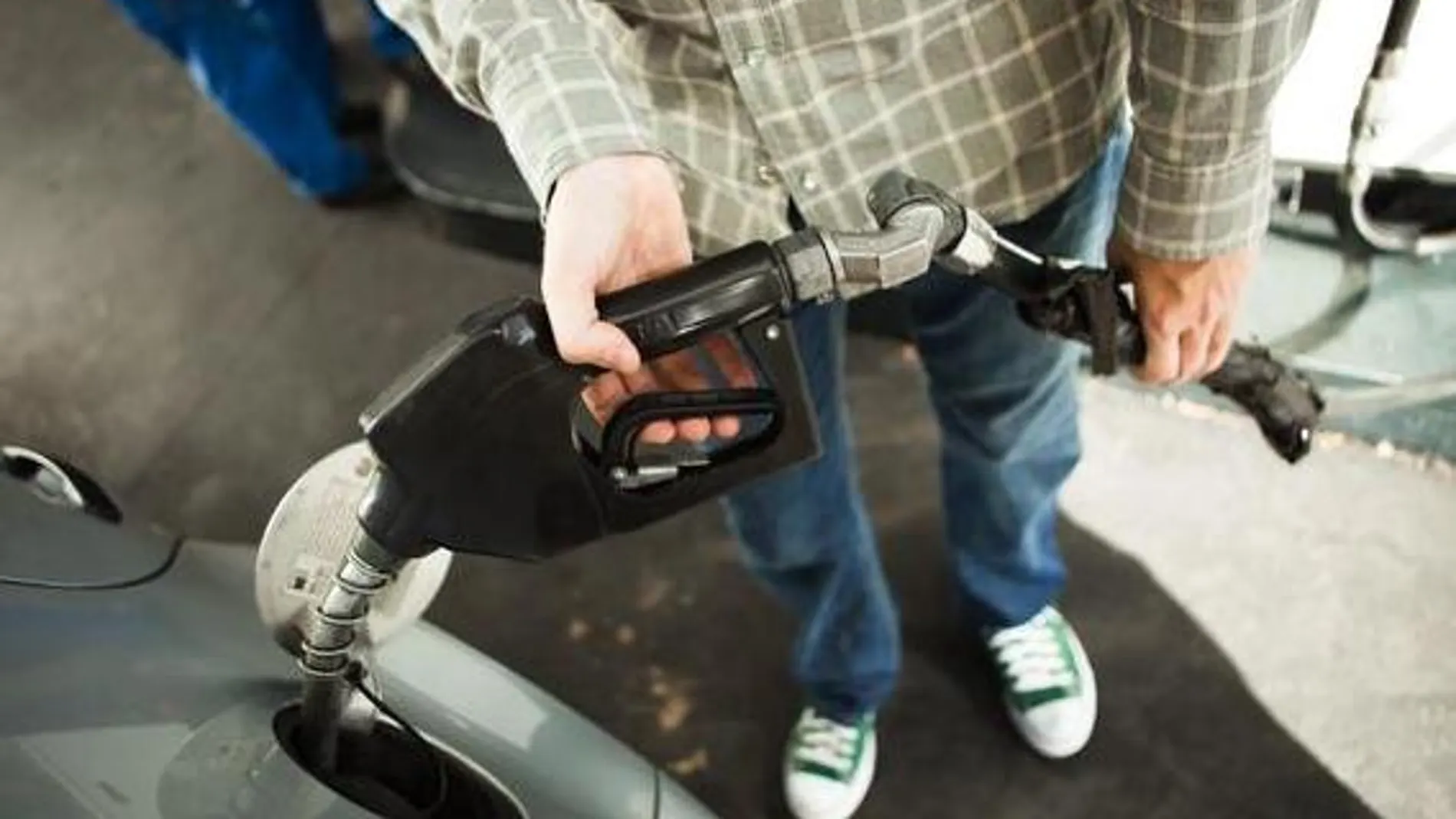 El precio medio del litro de gasolina sin plomo 95 se situó esta semana en 1,399, frente a 1,398 de la semana precedente.