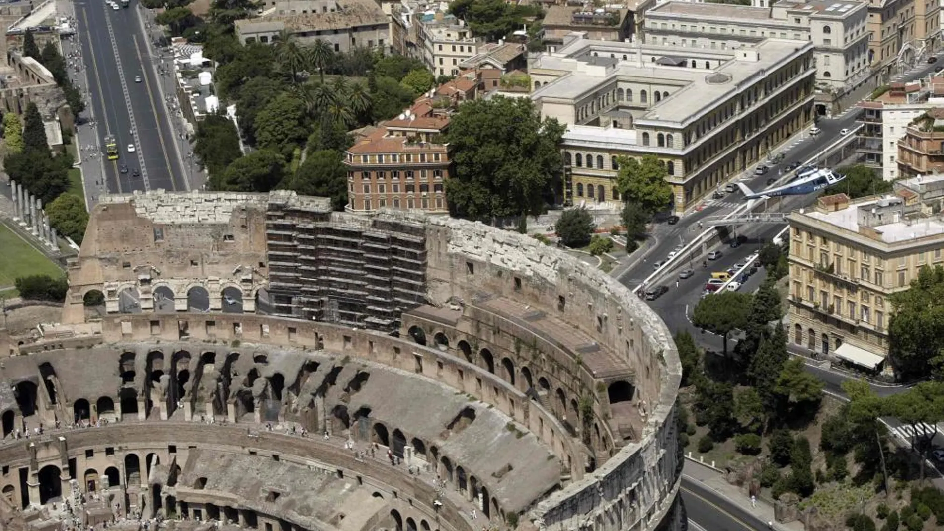 Imagen aérea del Coliseo de Roma