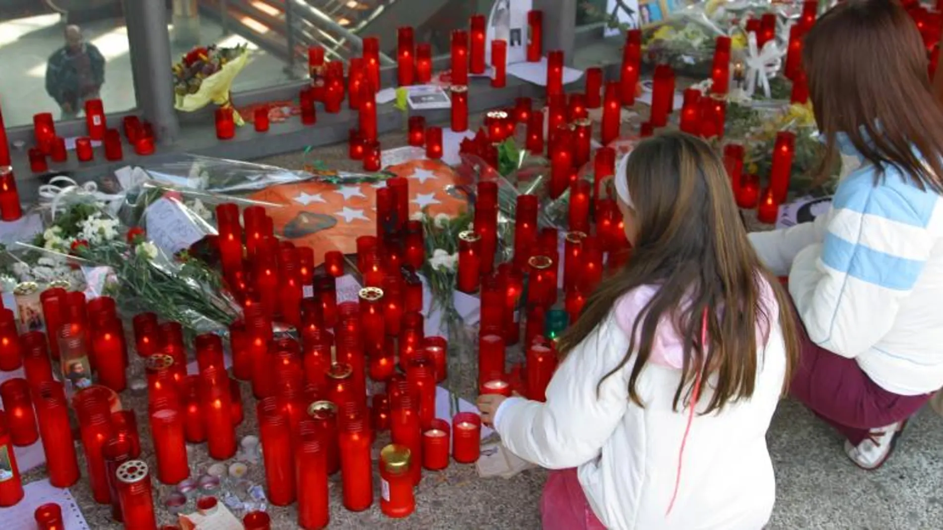 España enmudeció ante el mayor zarpazo terrorista de su historia