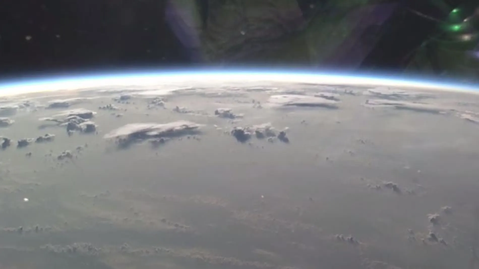 La NASA lanza un vídeo de la estación espacial internacional en 3D