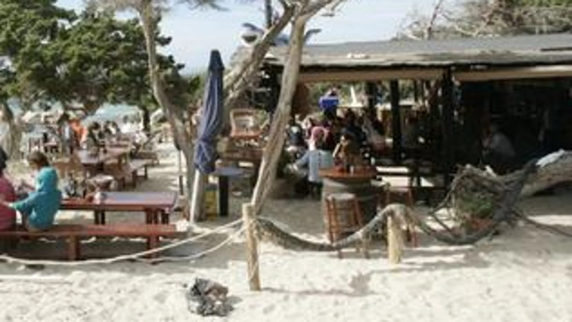 El Gobierno reduce la distancia mínima entre chiringuitos en playas urbanas