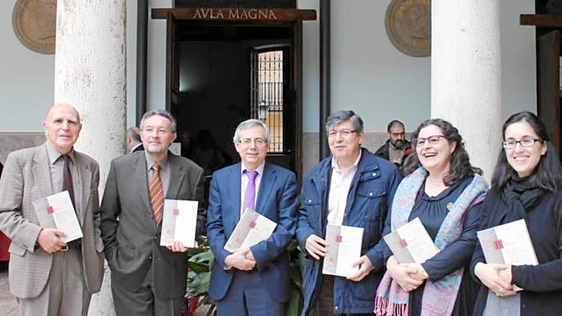 El vicepresidente de la AVL, Josep Palomero, participó ayer en una jornada sobre vocabulario técnico en el Aula Magna de la Universitat de València