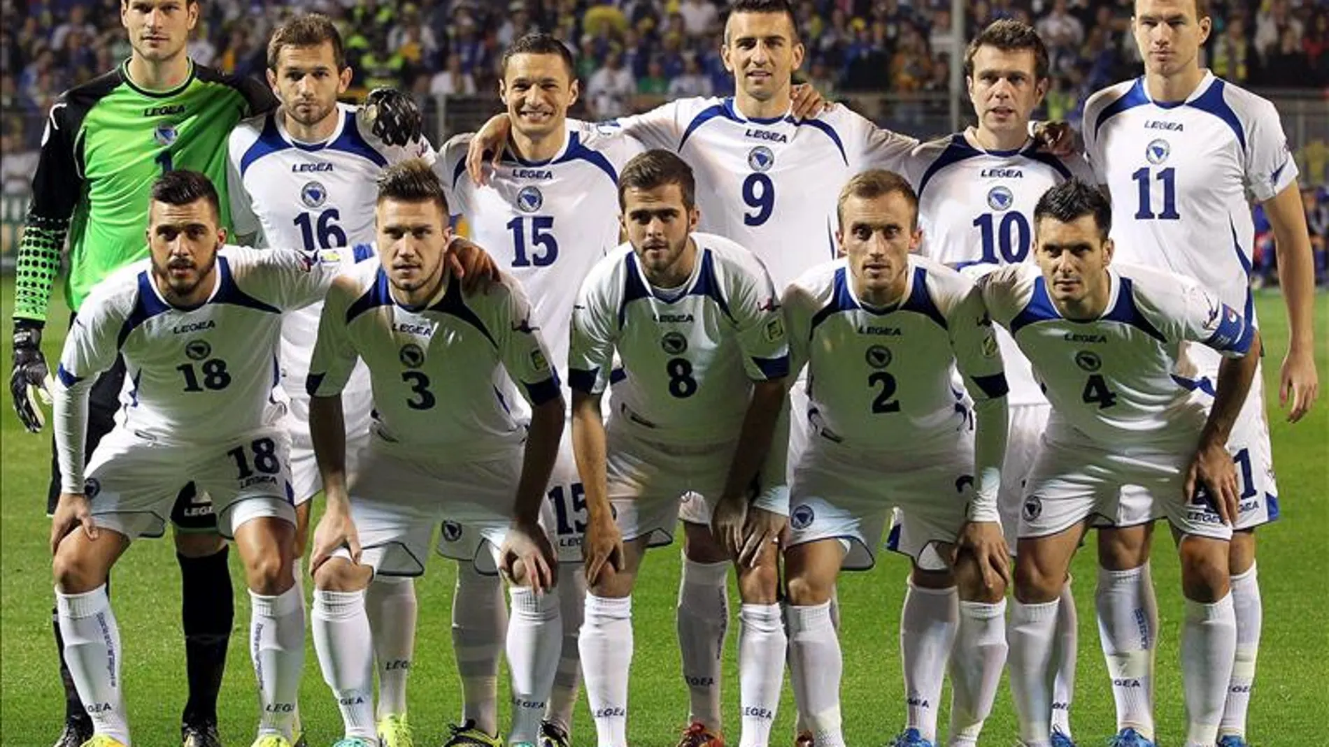 La selección de Bosnia-Herzegovina, instantes antes del encuentro del pasado mes de octubre frente a Liechtenstein.
