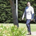 Rajoy pasea con Aznar después de la clausura del Campus de FAES este verano