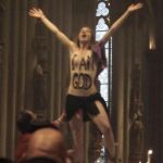 La activista de Femen en la catedral de Colonia