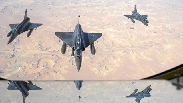 MIRAGE 2000 Y F1:Cazas, drones o helicópteros Gazelle participaron ayer en la ofensiva aérea en Mali