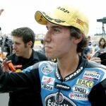 Alex Rin, tras conseguir la "pole"en los entrenamientos celebrados esta mañana en el Circuito Motorland en Alcañiz