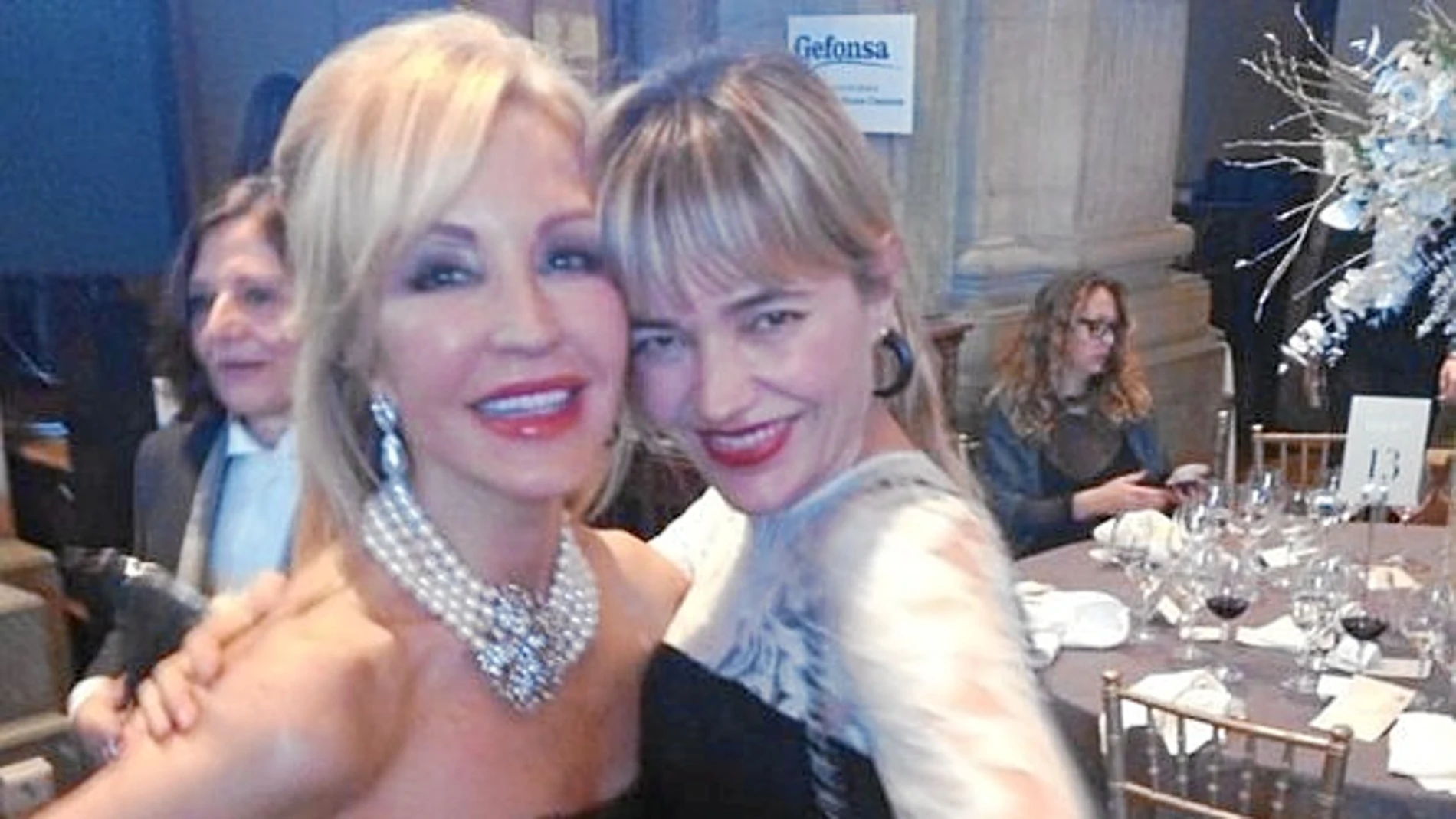 Carmen y la diseñadora Patricia Nicolás en la fiesta de Vogue Joyas