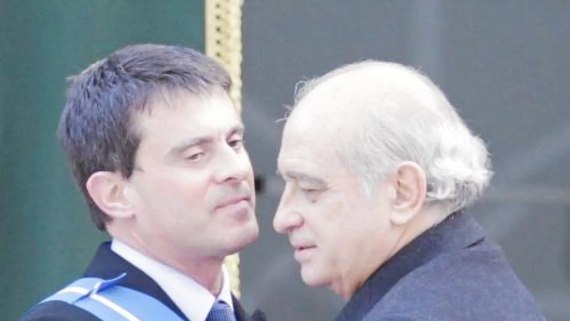 Valls y Fernández Díaz durante el acto celebrado ayer en Madrid