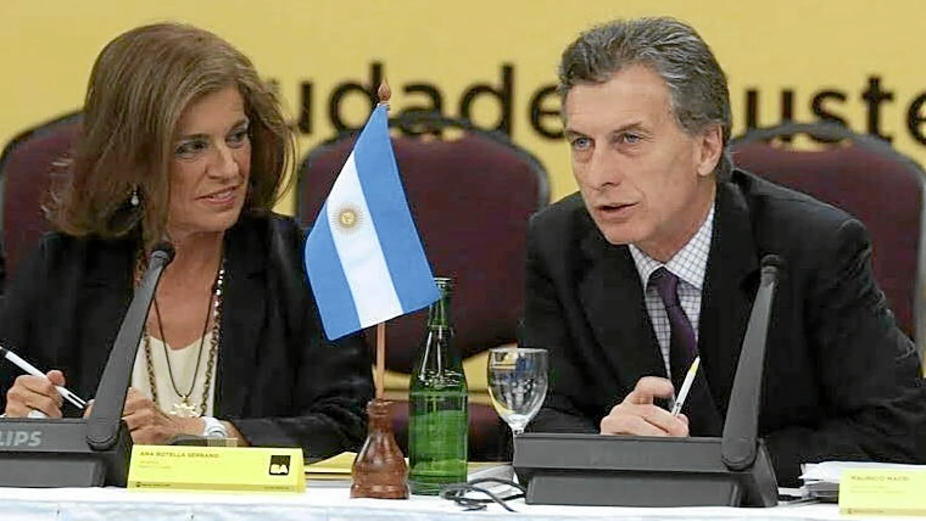 Botella, junto a su homólogo en Buenos Aires, Mauricio Macri