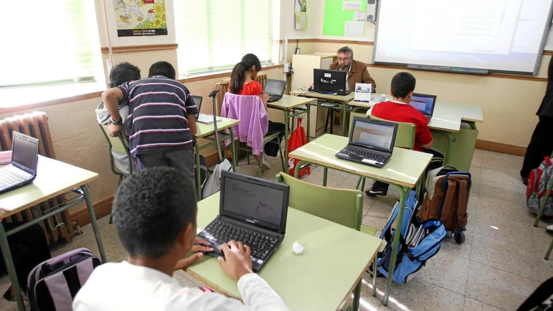 La reducción del profesorado afectaría en buena medida a maestros en institutos de Educación Secundaria