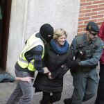 Arantza Zulueta, ha estado presente en el registro del despacho en Bilbao del senador de EH Bildu y abogado de presos de ETA, Iñaki Goioaga