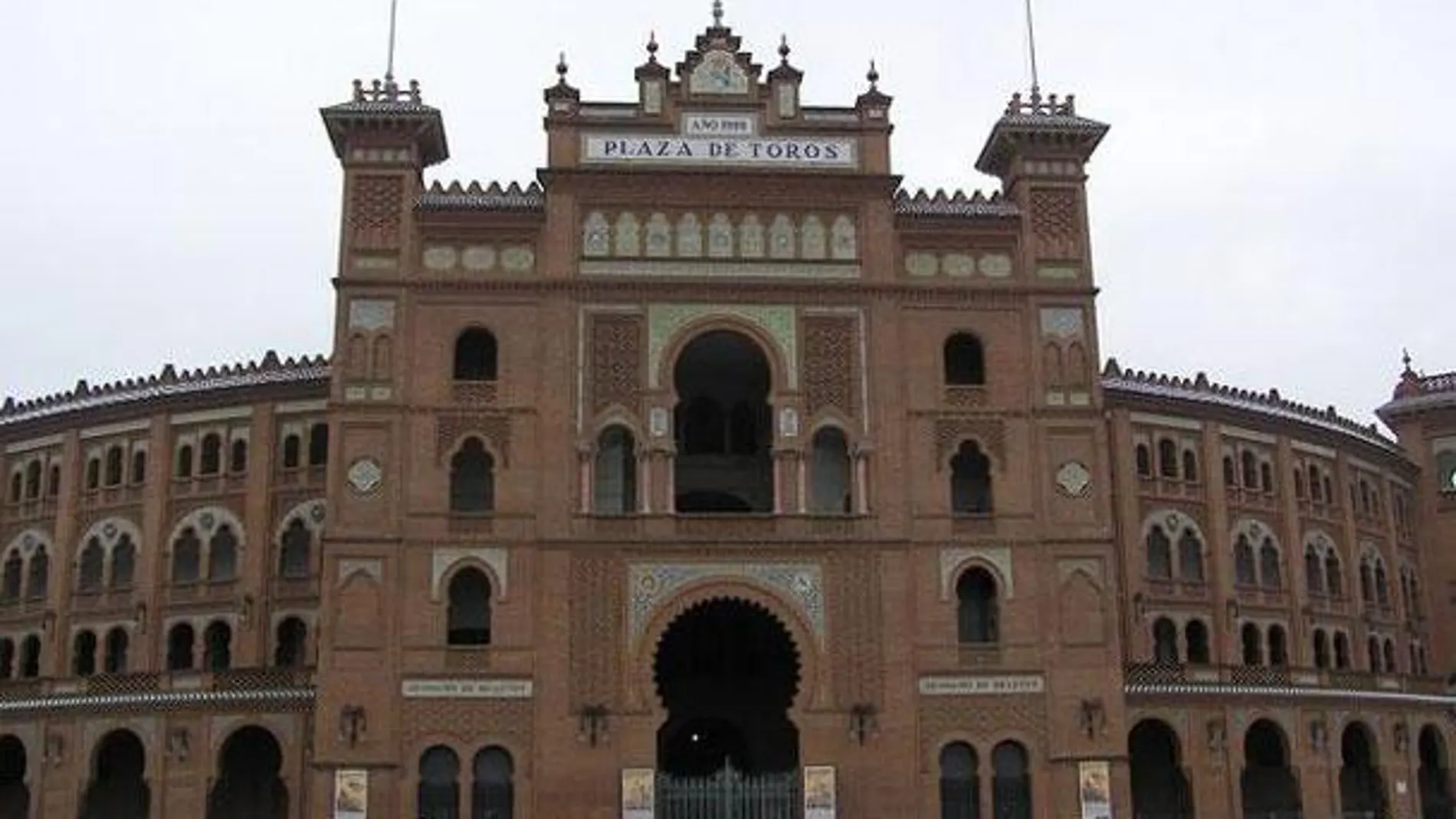 Fachada de la Plaza de Toros de Las Ventas.