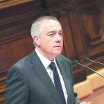 Navarro descarta una ruptura del PSC y anuncia una multa a los críticos