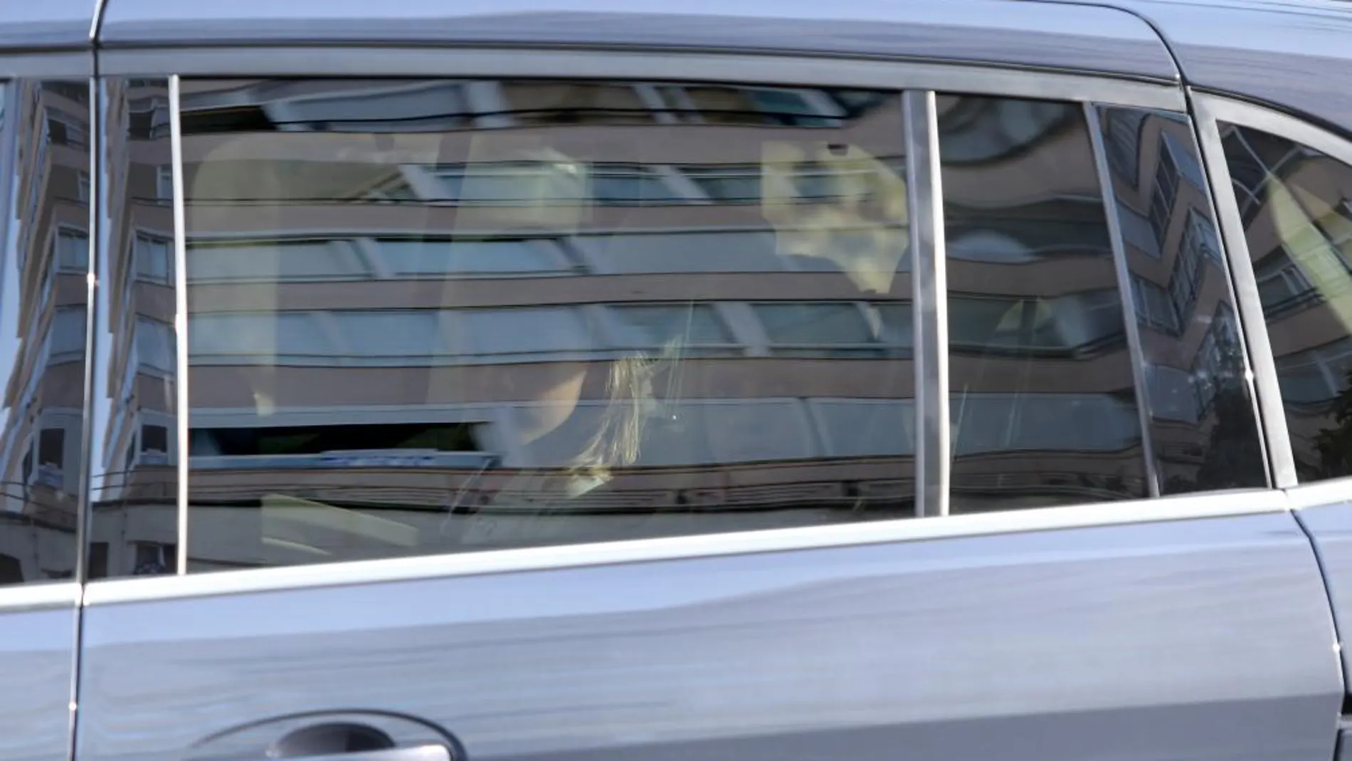 La Princesa Leonor y la Infanta Sofía viajaban en el coche con su madre